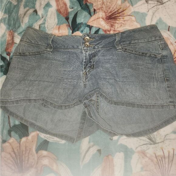 Paris Blues Pants - Women’s Denim Shorts - Blue Jean Casual Short